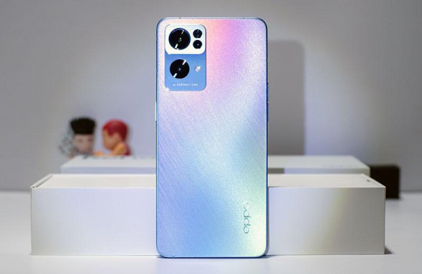 Обзор Oppo Reno 7 Pro 5G: привлекательный смартфон с дизайном iPhone